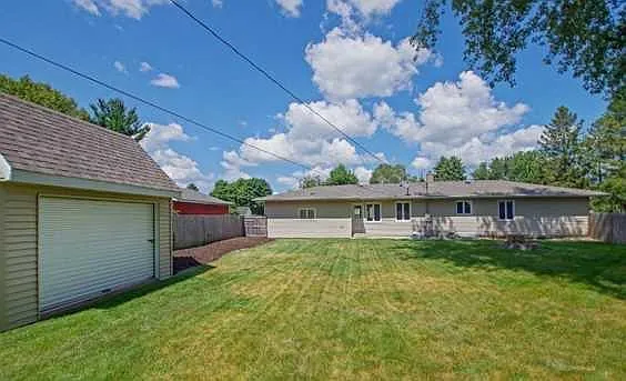 201 Keith Rd — Photo 2