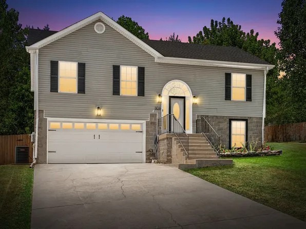 1108 Gunpoint Dr, Clarksville, TN 37042