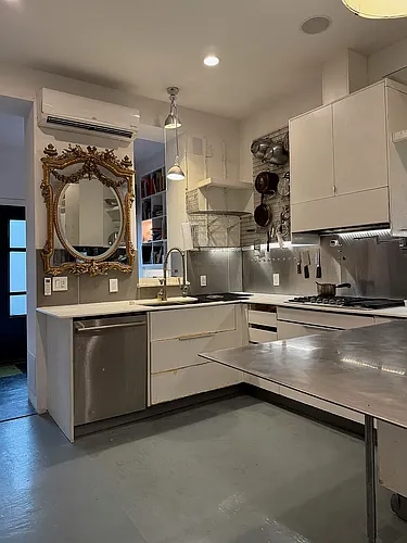 29 Covert St #1 Photo 1