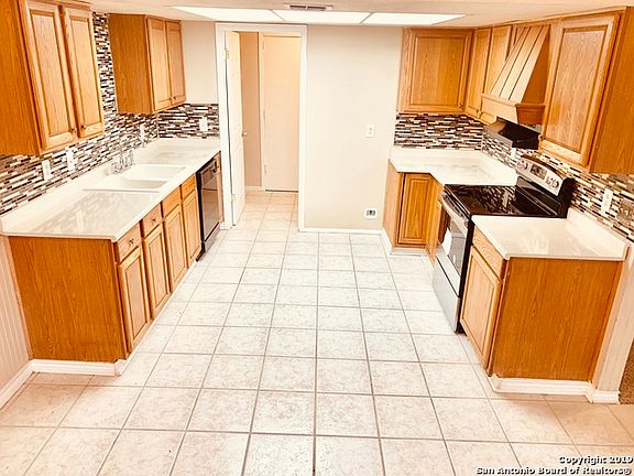4th image of 8327 Dawnwood Dr