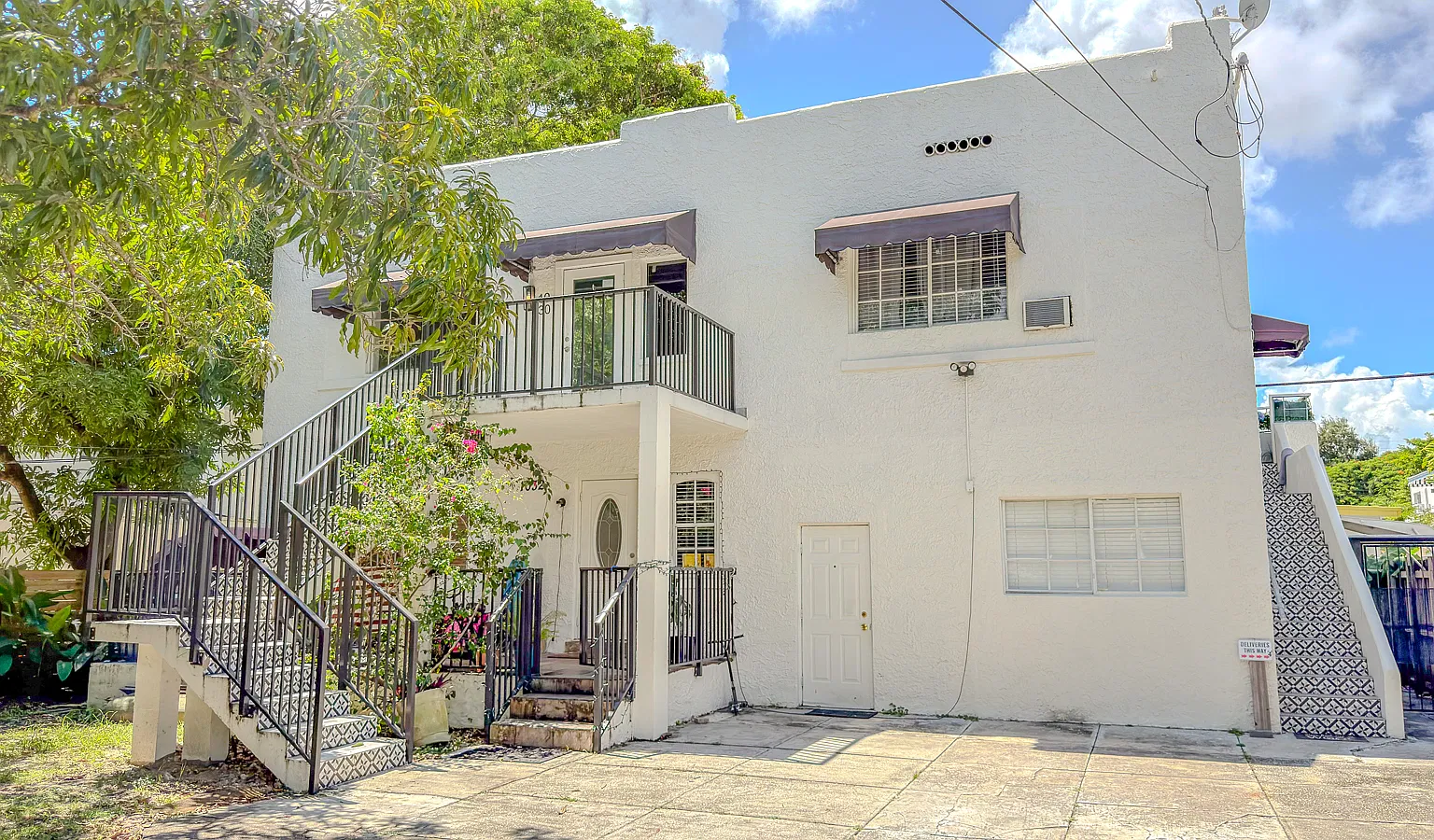 2 bed, 1000 sqft, $2,575 — Photo 4