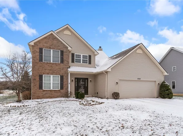 27353 Maurer Dr, Olmsted Township, OH 44138