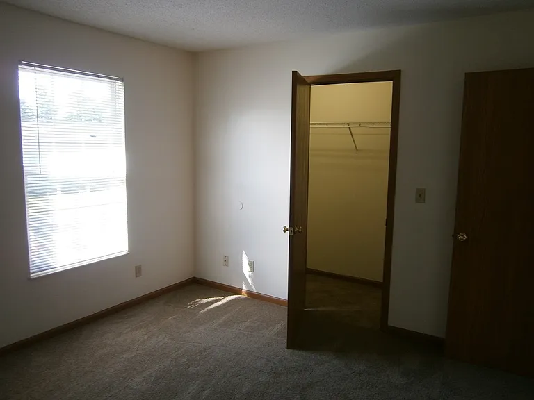 1040-1042 Jill Ct #1044 — Photo 17