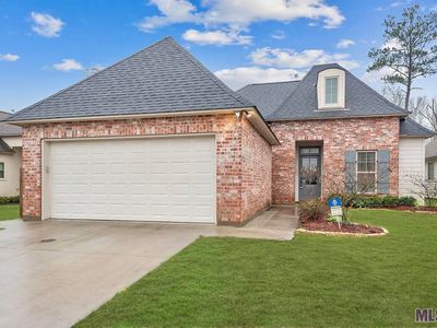 10372 Grand Plaza Dr, Denham Springs, LA, 70726