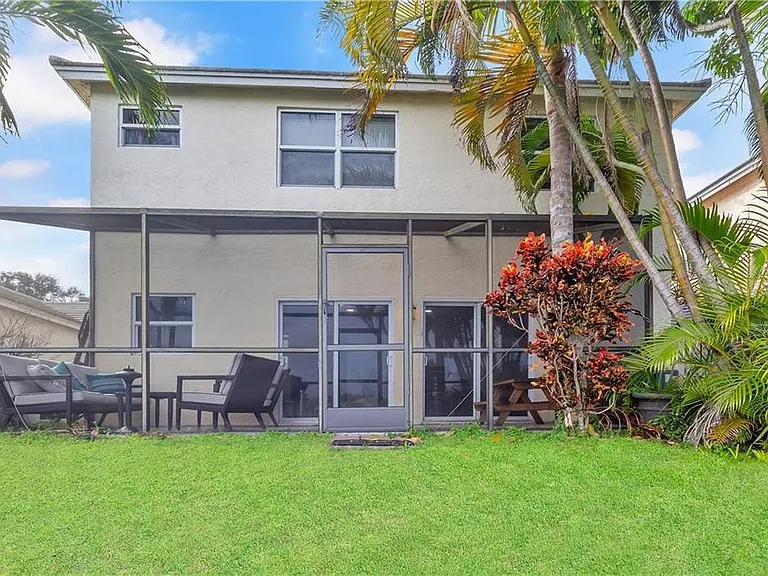 9812 NW 9th Ct — Photo 27