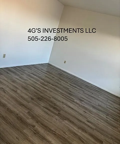 313 W Sycamore Ave #11 — Photo 3
