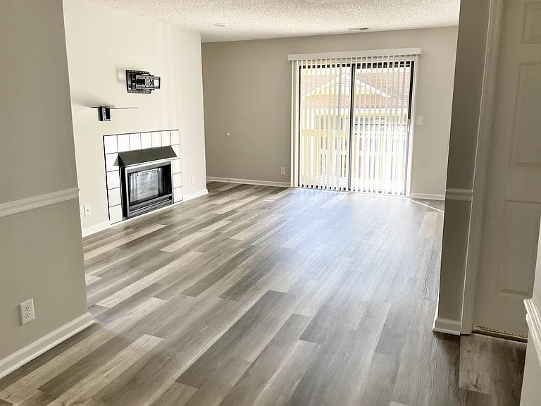 110 Heywood Rd — Photo 2