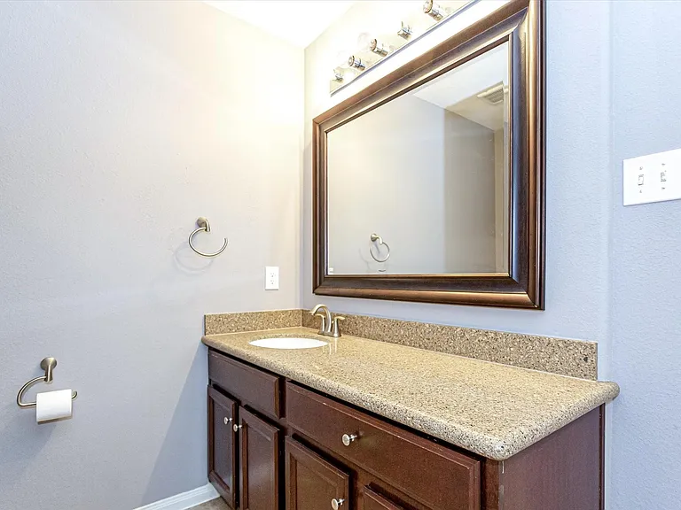 14322 Baron Creek Ln — Photo 50