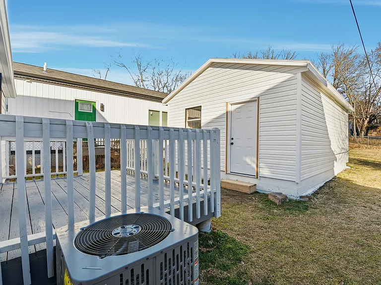6531 Plymouth Ave — Photo 18