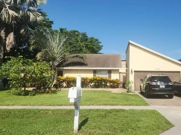 21595 Redbay Rd, Boca Raton, FL 33433