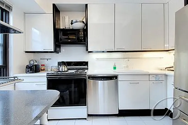 Sold by Bellmarc Realty | media 13