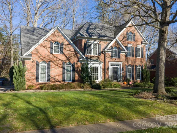 901 Staghorn Ln, Waxhaw, NC 28173