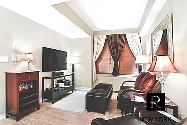 Rented by R New York