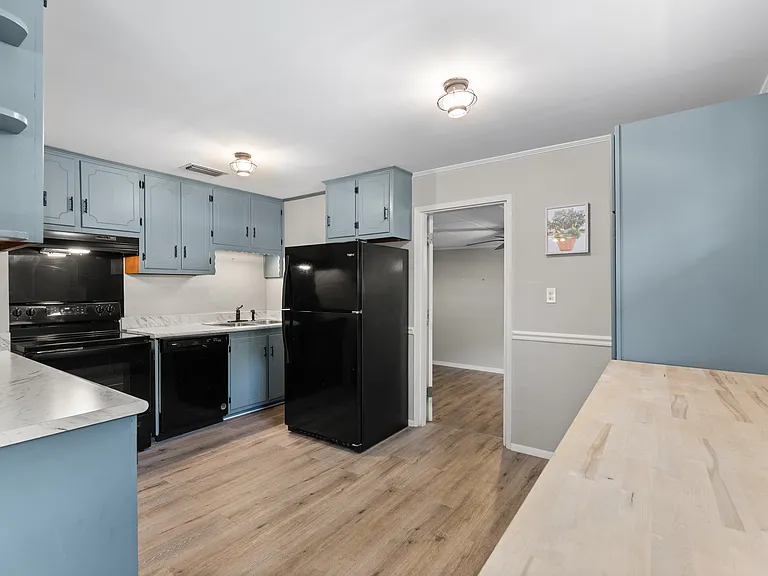 1005 Oakland Dr — Photo 7