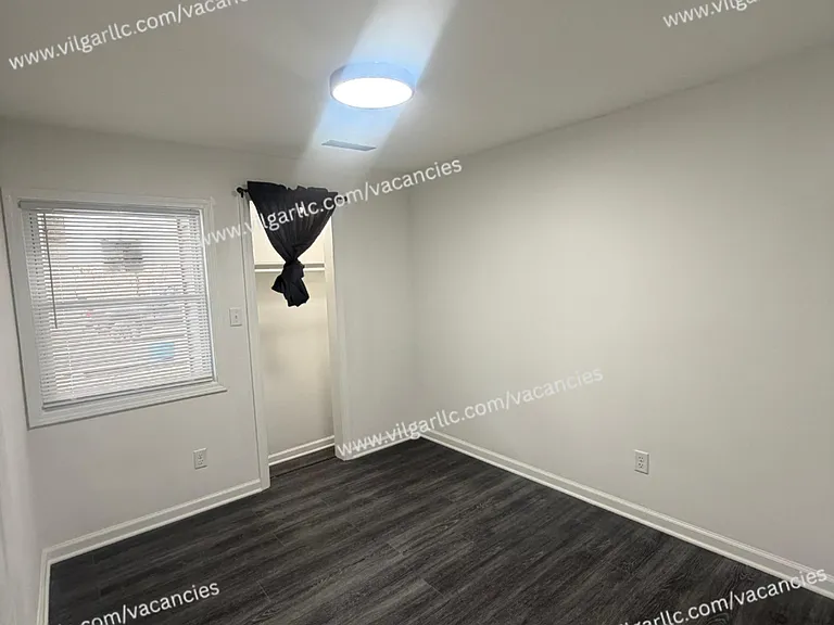 4385 Taney St — Photo 9