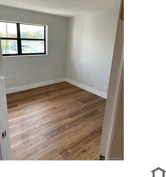 958 NW 24th Ave — Photo 9