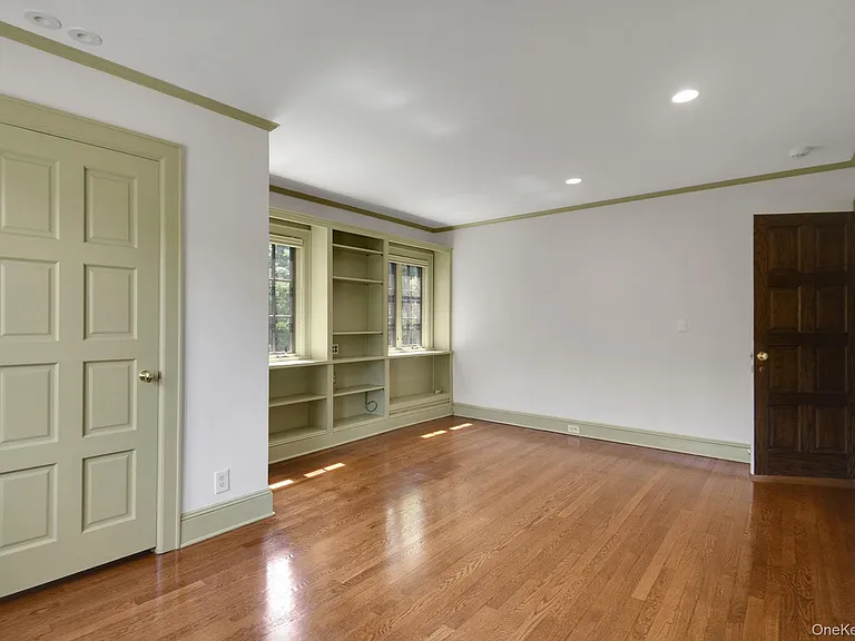 46 Fenimore Rd — Photo 28