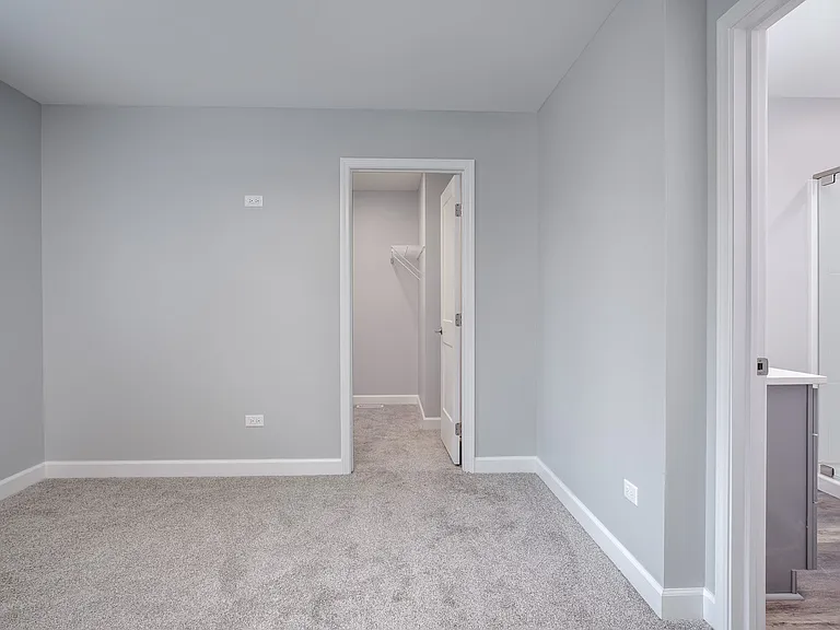 77 S Maple Ave — Photo 22