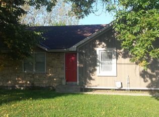 710 S Woodbine Rd, Saint Joseph, MO 64507