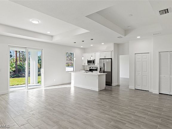 2nd image of 6046 Latimer Ave