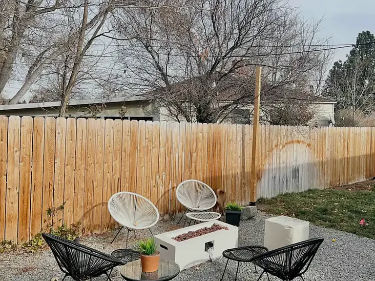 1061 Whitaker Dr — Photo 10
