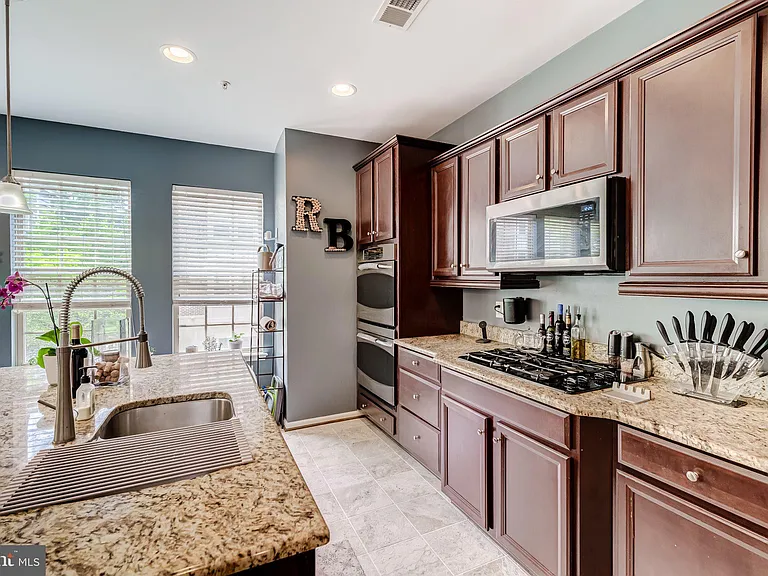 510 Overlook Park Dr #32 — Photo 33