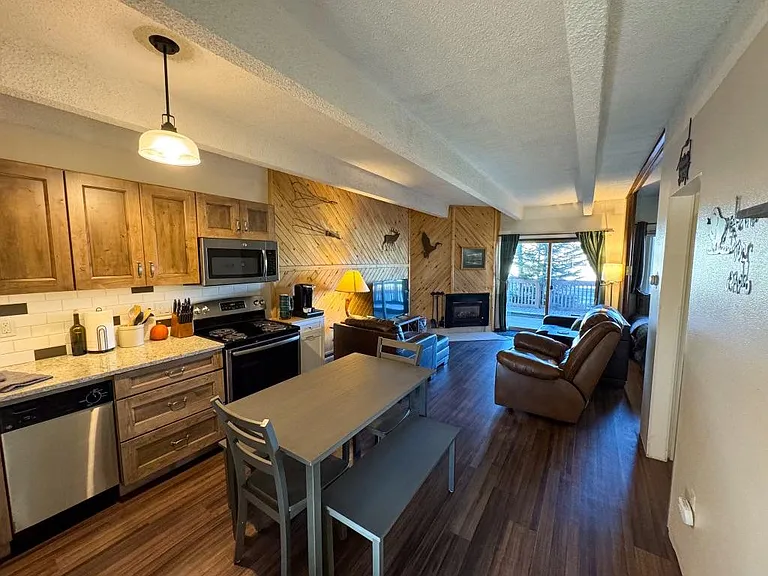 200 Granite St #104 — Photo 10