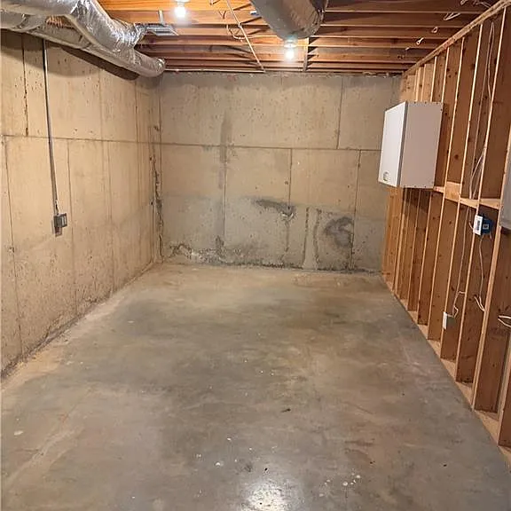 995 Stefan Walk — Photo 20