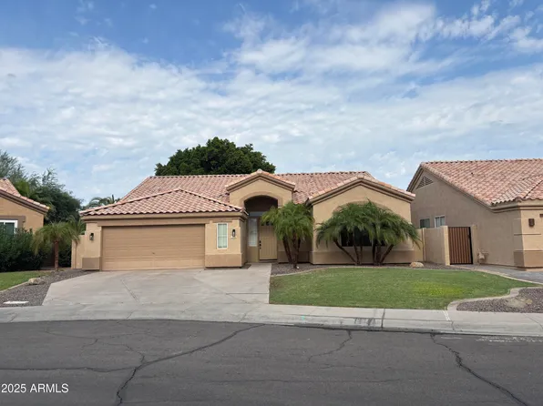 100 N PIONEER Street, Gilbert, AZ 85233