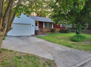 17 Gay Dr, Newport News, VA 23606