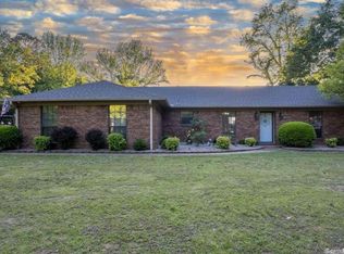 30 Sunset Country Ln, Lonoke, AR 72086