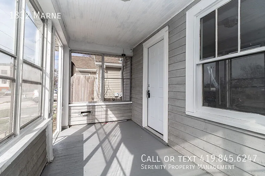 Building Photo - 1832 Marne Ave