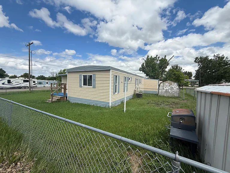 1522 Lincoln Ave — Photo 3