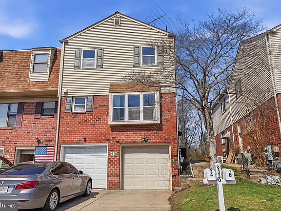 2nd image of 9330 Neil Rd #A