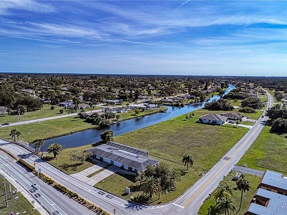 3rd image of 297 Rotonda Blvd W #A