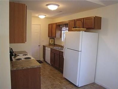 4th image of 8915 John David Dr