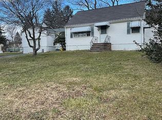 87 Gordon Pl, Matawan, NJ 07747