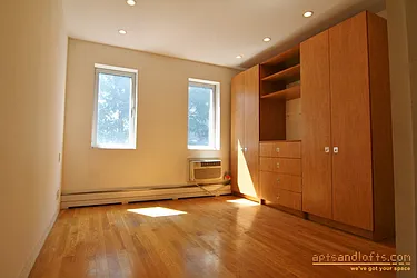 Rented by aptsandlofts.com