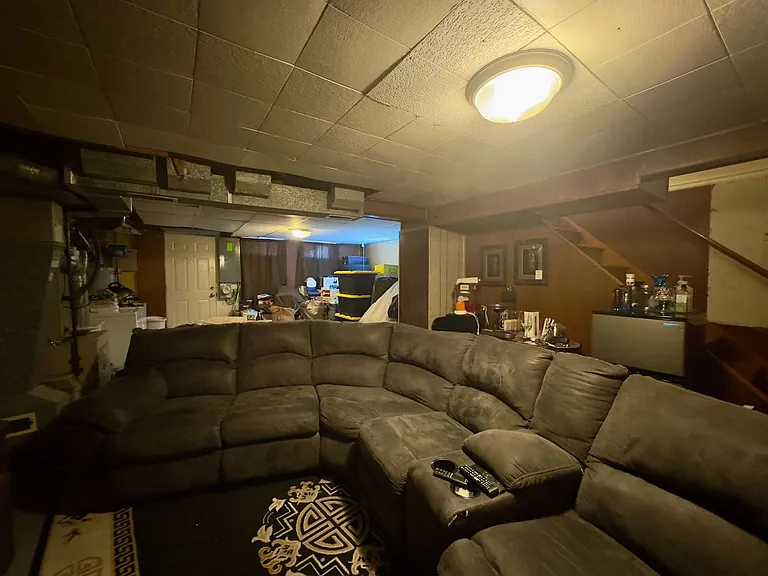 5731 Denwood Ave — Photo 10
