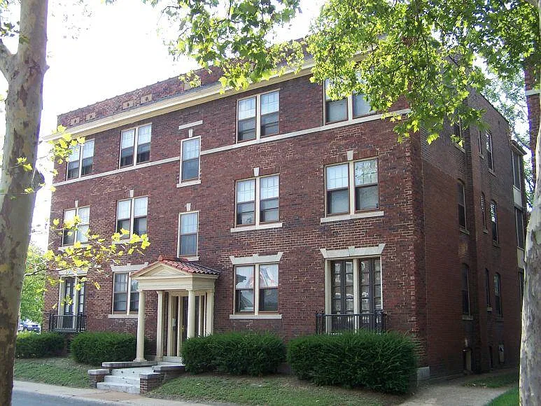 1 bed, 820 sqft, $920 — Photo 1