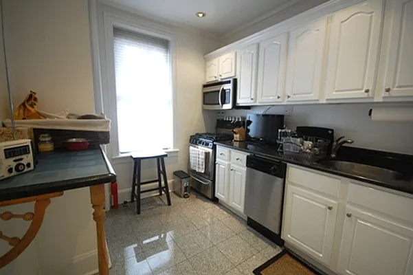 Rented by Besen Partners, LLC | media 16