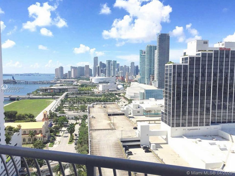 1st image of 1750 N Bayshore Dr APT 2512