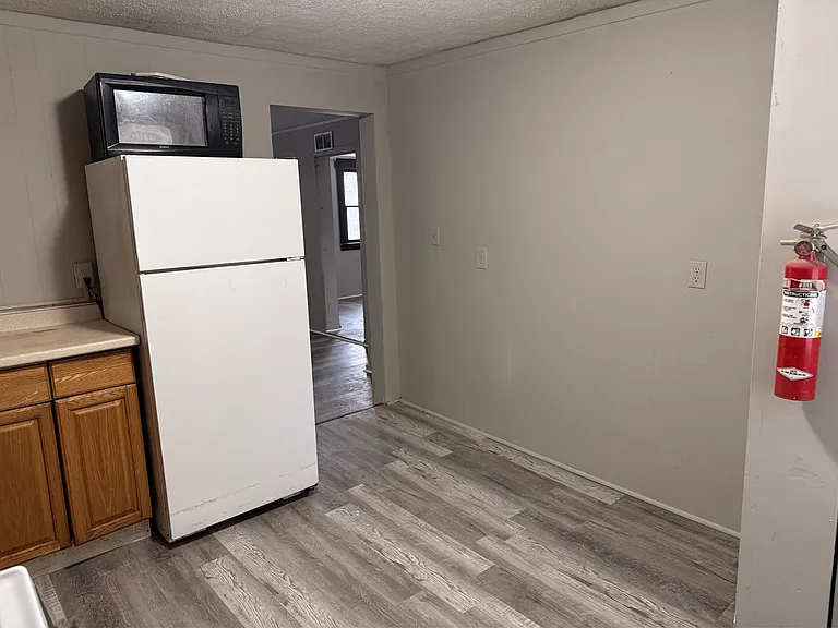 6275 Main Rd #14 — Photo 4