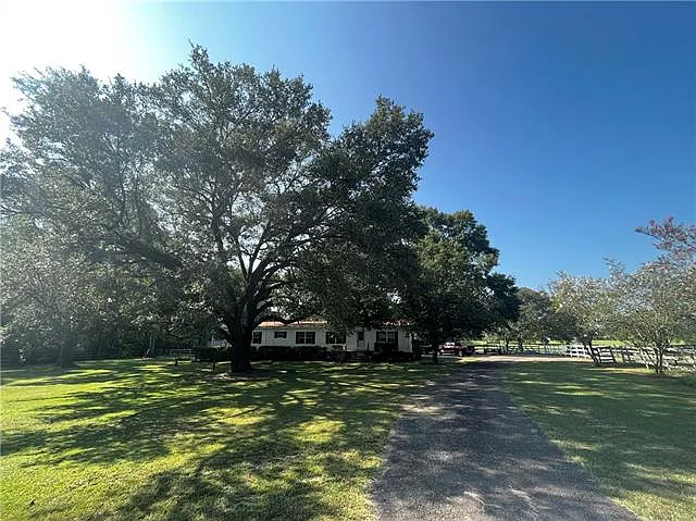 475 Deerfield Rd — Photo 35