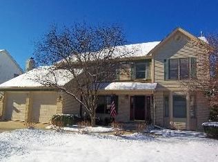 914 Merrill New Rd, Sugar Grove, IL 60554