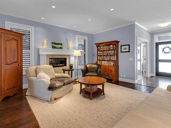 4th image of 448 W 13th St NW