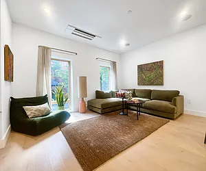 323 South 5th Street, #2