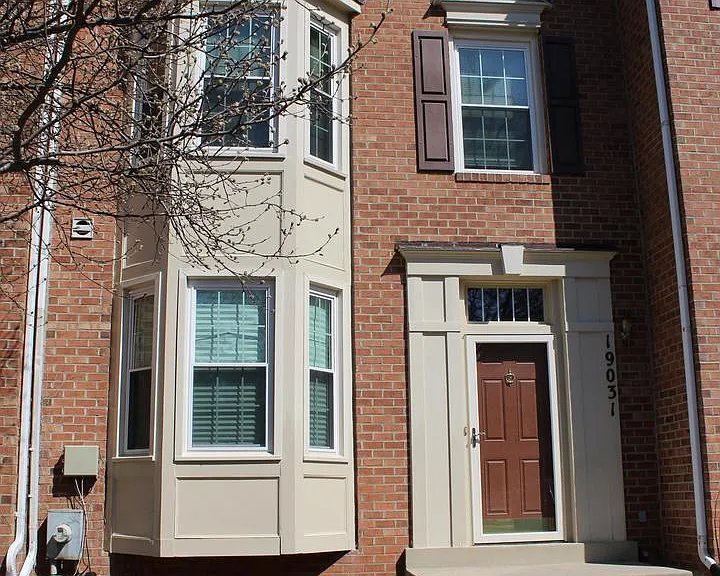19031 Gallop Dr — Photo 1