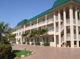 3030 Binnacle Dr APT 108, Naples, FL 34103