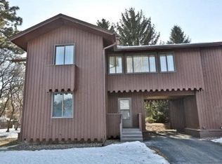 1546 N Timber Rdg, Minneapolis, MN 55432